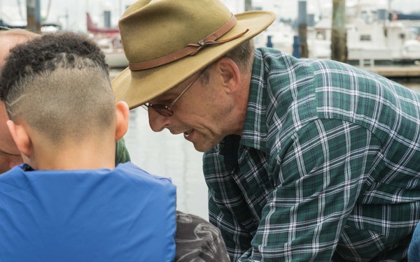 PSNS Teams With NUWC to Help Students Explore Marine Life