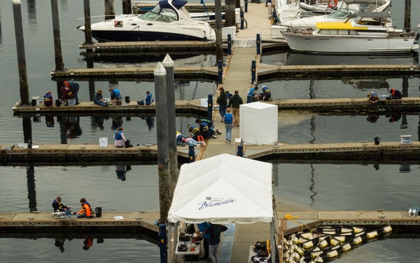 PSNS Teams With NUWC to Help Students Explore Marine Life