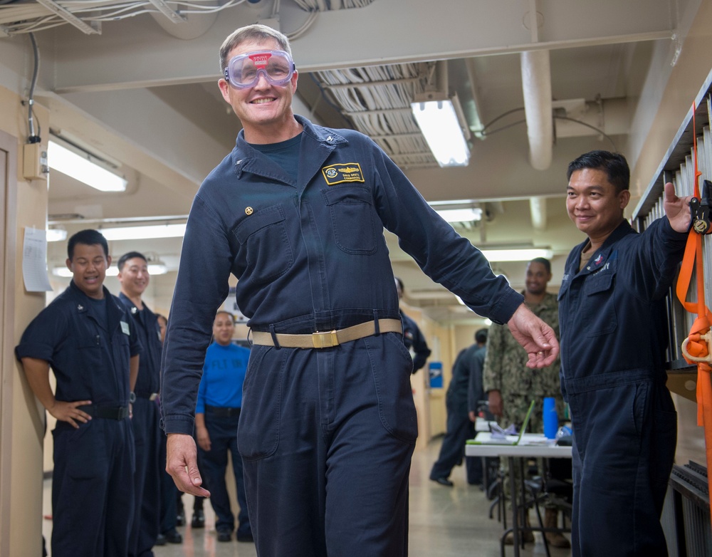 Service members aboard USNS Mercy participate in DAPA event