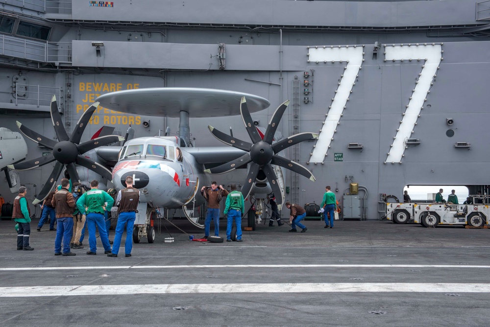 U.S. &amp; France Carrier Quals Aboard GHWB