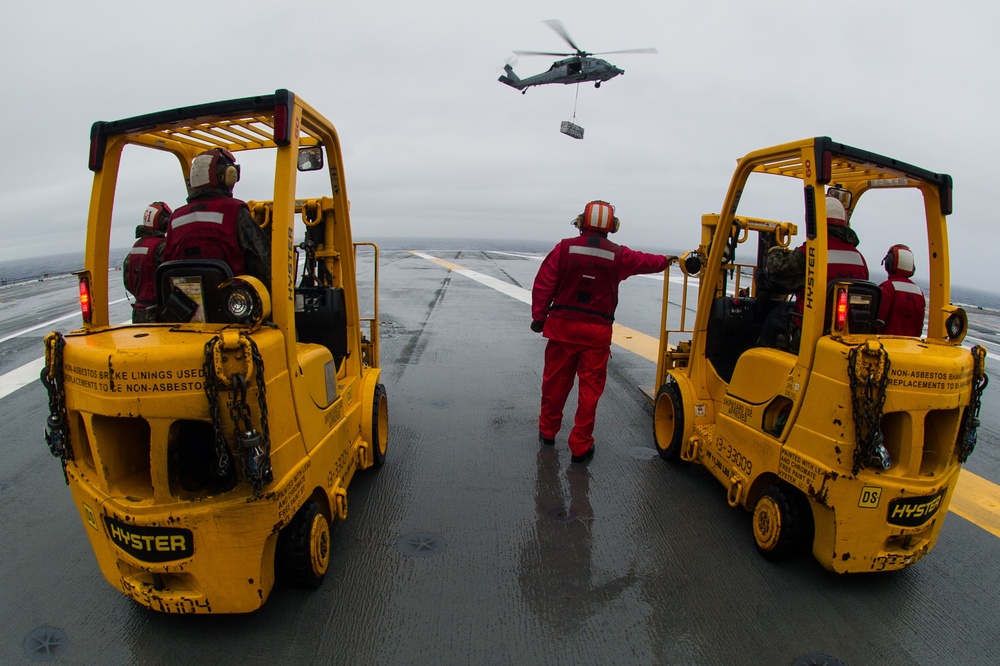 USS Ronald Reagan (CVN 76)