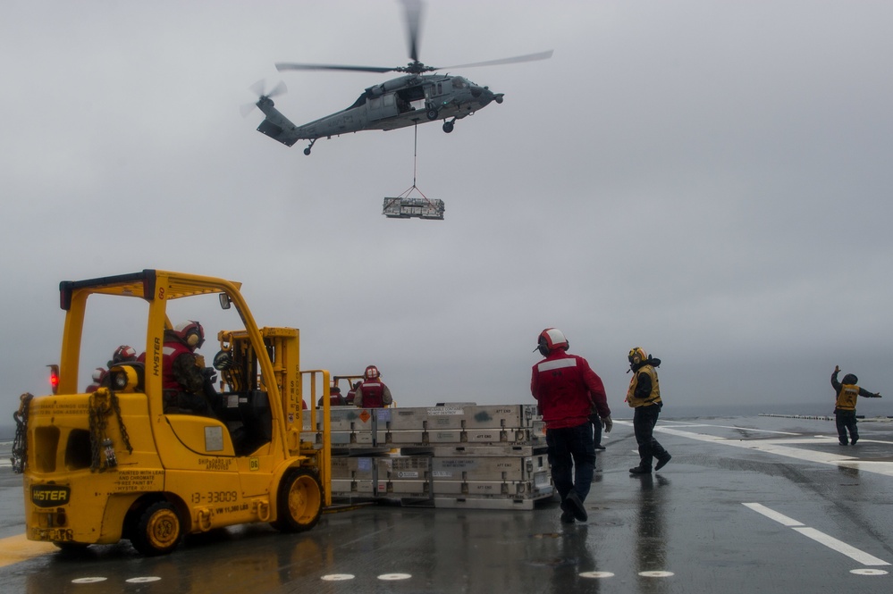 USS Ronald Reagan (CVN 76)