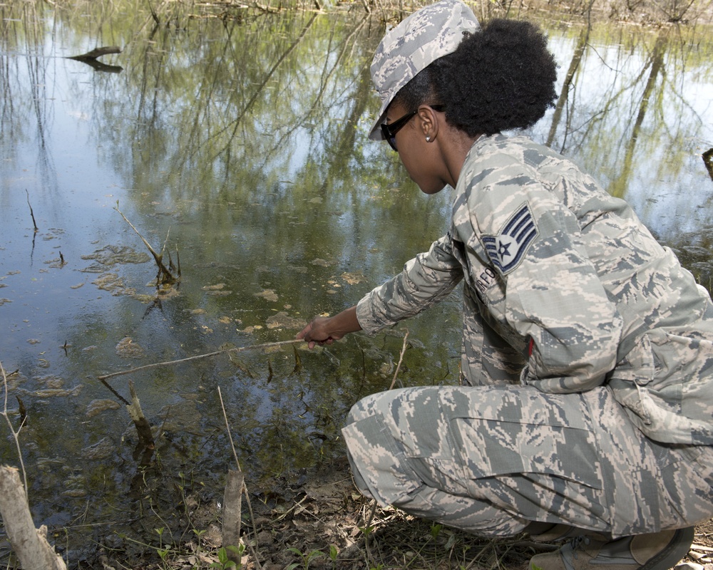 USAFSAM students protect against vector-borne diseases