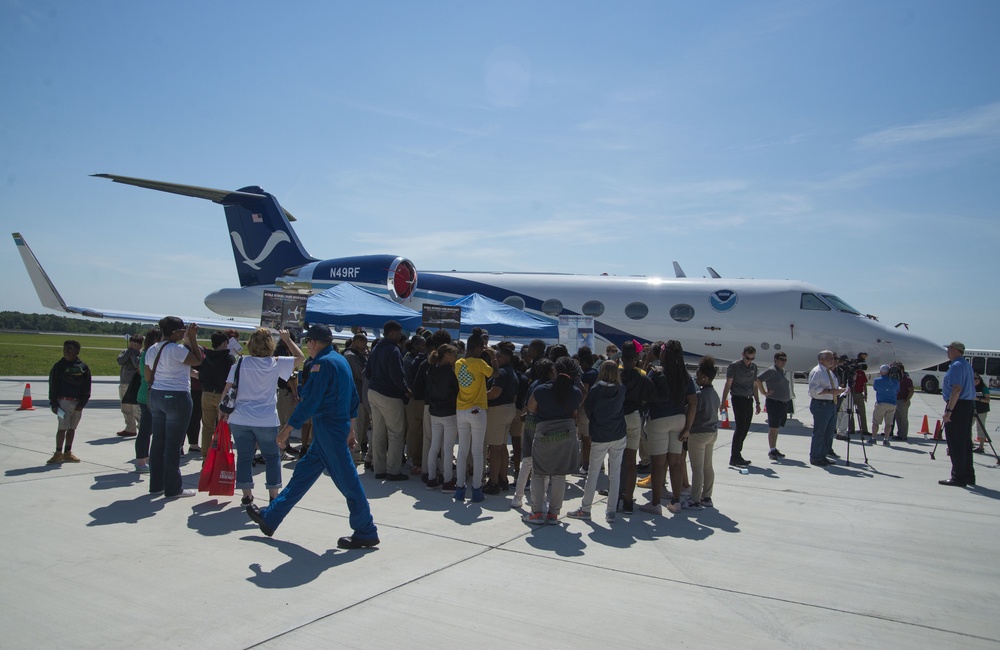 Public Views NOAA's Gulfstream IV-SP (G-IV) Aircraft &quot;Gonzo&quot; at the Hurricane Awareness Tour