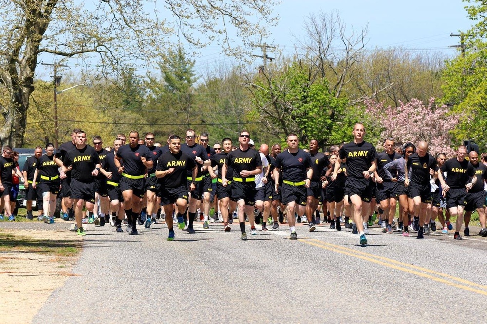Patriot Soldiers Conclude SAAPM with a 5K Walk