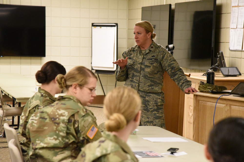 North Dakota National Guard Soldiers learn unit public affairs representative skills