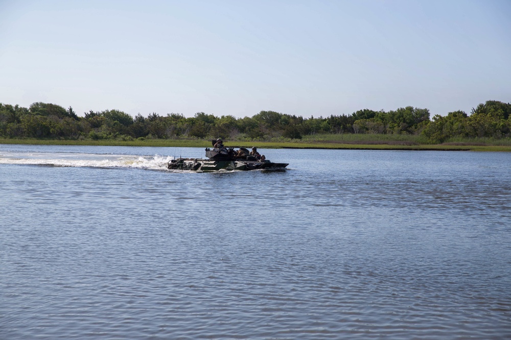 V3/8 Kilo Co. AAV Landing