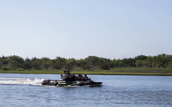 V3/8 Kilo Co. AAV Landing