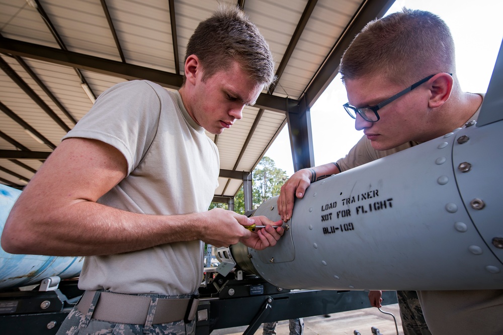 23d MXS enhances readiness, assembles bombs