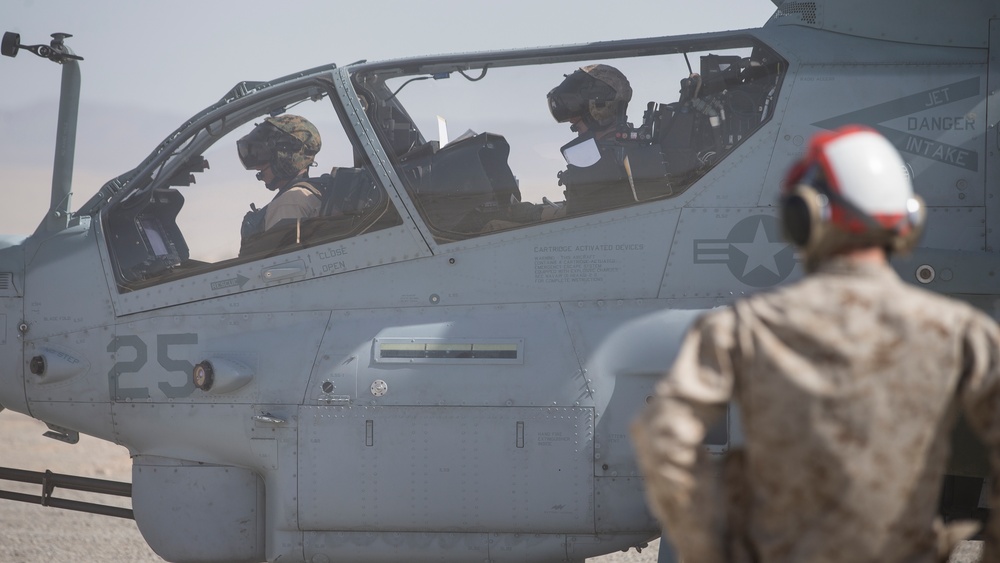Marines with HMLA-367 Utilize A FARP During ITX 3-18