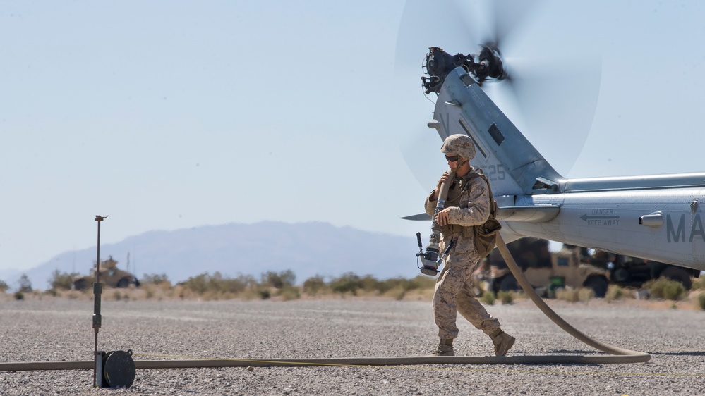 Marines with HMLA-367 Utilize A FARP During ITX 3-18