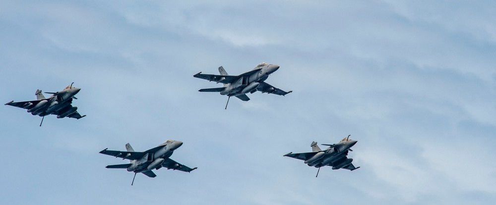 U.S. &amp; French Navy Flyover for Chesapeake 2018