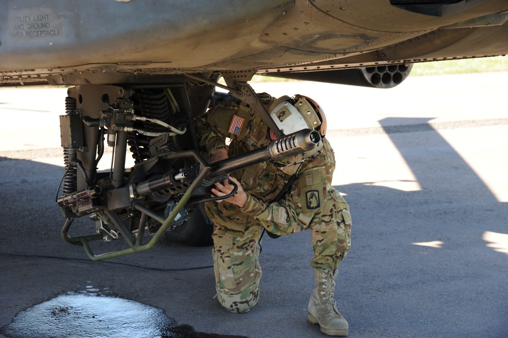 Apache AH-64 Helicopter Gunnery