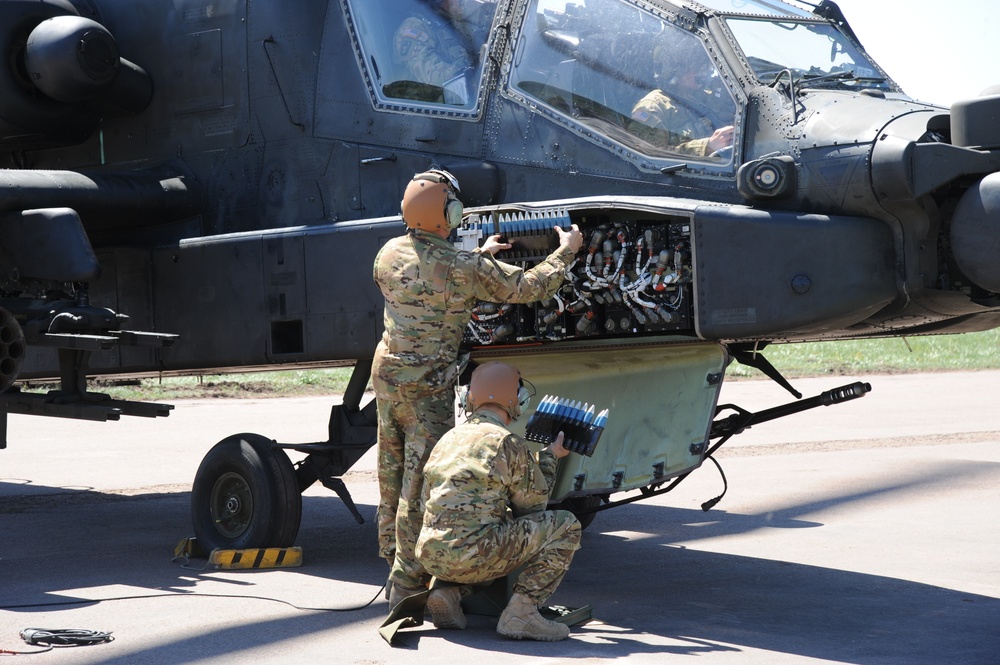 Apache AH-64 Helicopter Gunnery