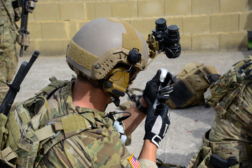 U.S. Army Special Forces Soldiers conduct simulated Urban Operations