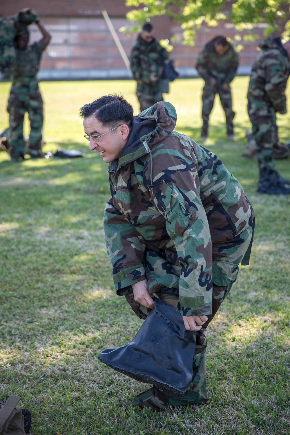 VMGR-252 conducts CBRN defense training