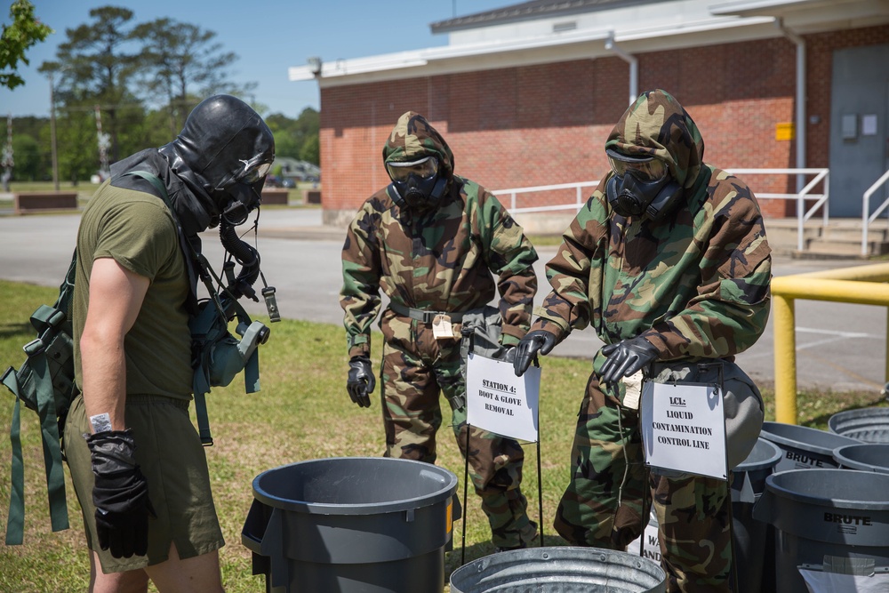 VMGR-252 conducts CBRN defense training