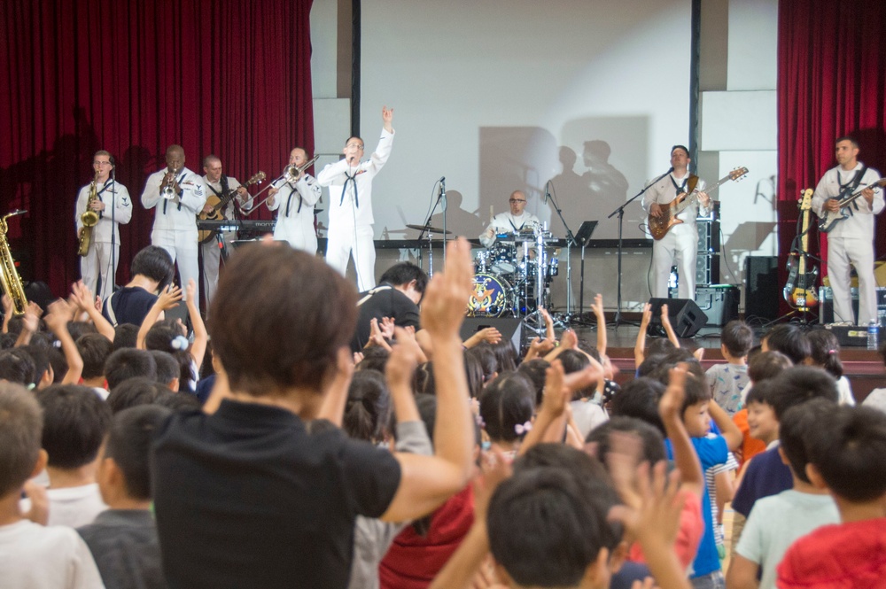 U.S. 7th Fleet Band performs for students in Singapore