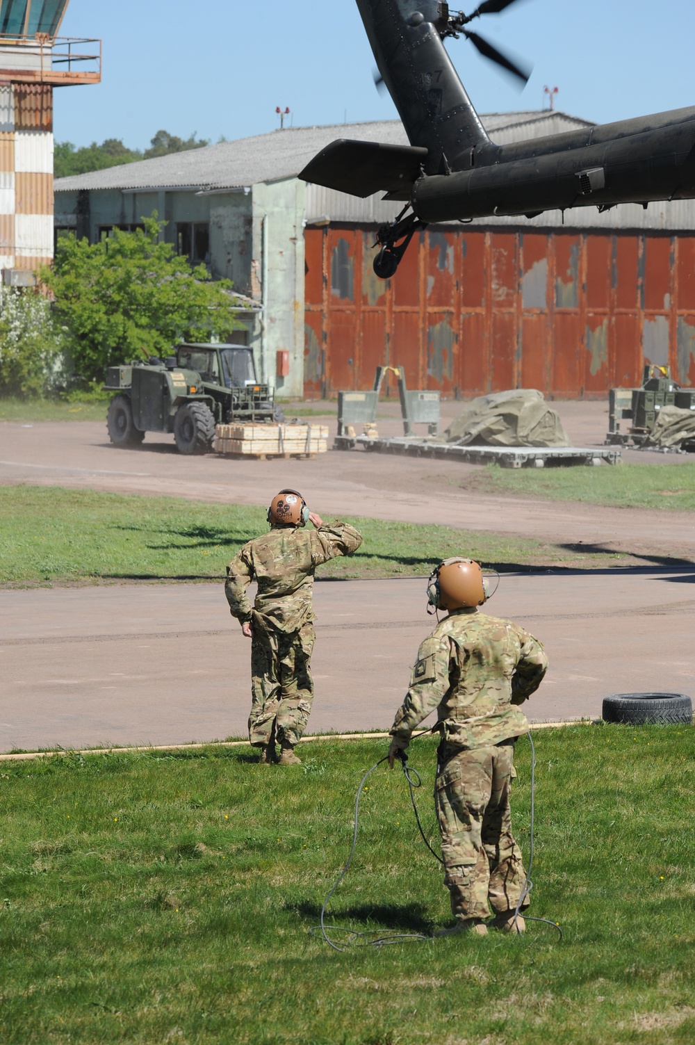 Apache AH-64 Helicopter Gunnery