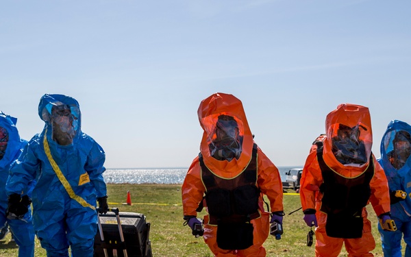 NY Guard Civil Support Team troops conduct exercise on Plum Island, home to animal disease research center