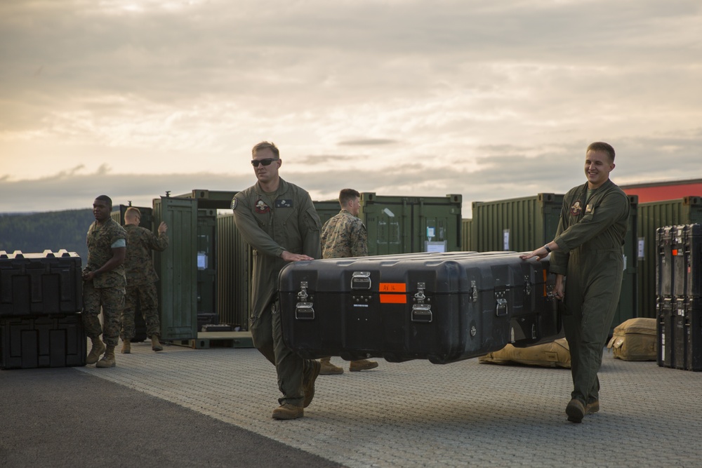 VMU-2 Prepares for Exercise Frozen Reindeer