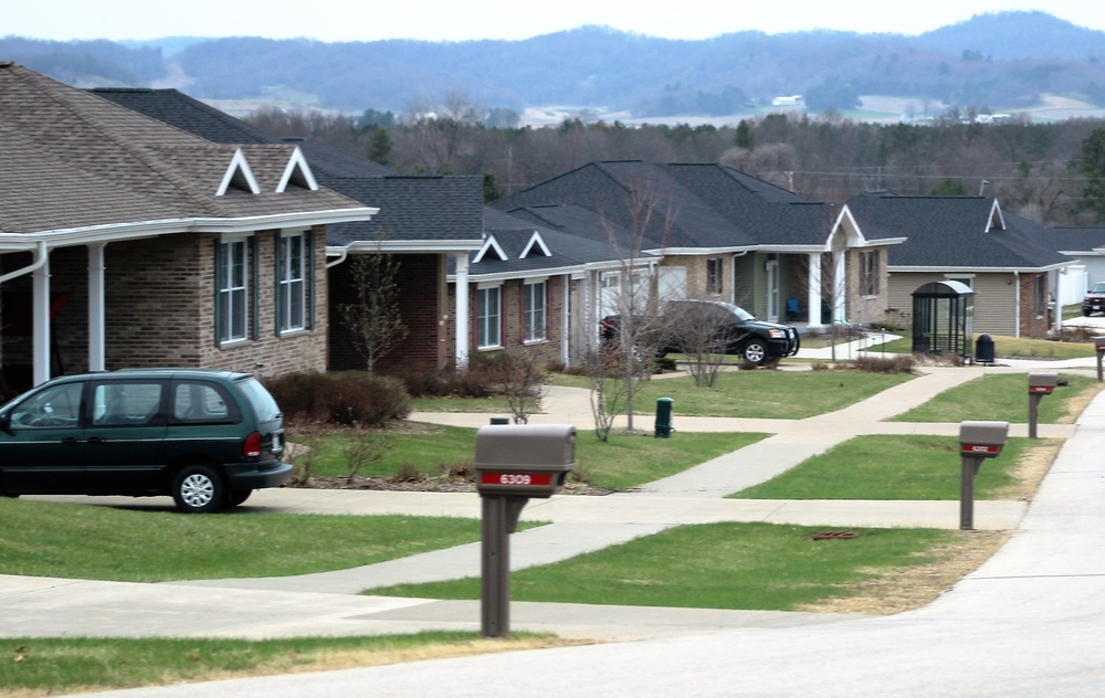 Fort McCoy Family Housing earns Platinum Award for high customer satisfaction