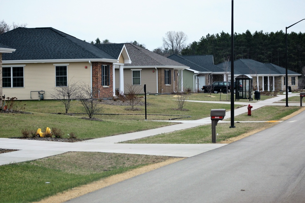 Fort McCoy Family Housing earns Platinum Award for high customer satisfaction