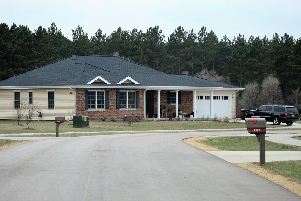 Fort McCoy Family Housing earns Platinum Award for high customer satisfaction