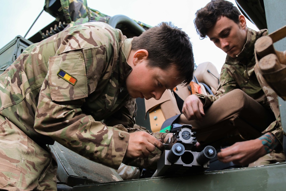 Battle Group Poland Continues Weapons Training Event with U.K. Army