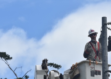 USACE and its contractors restore power to local school