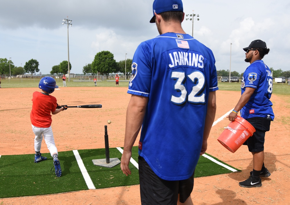 Biloxi Shuckers host youth baseball clinic