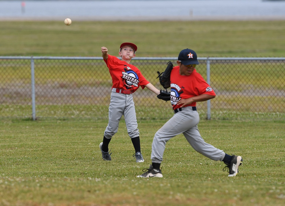 Biloxi Shuckers host youth baseball clinic