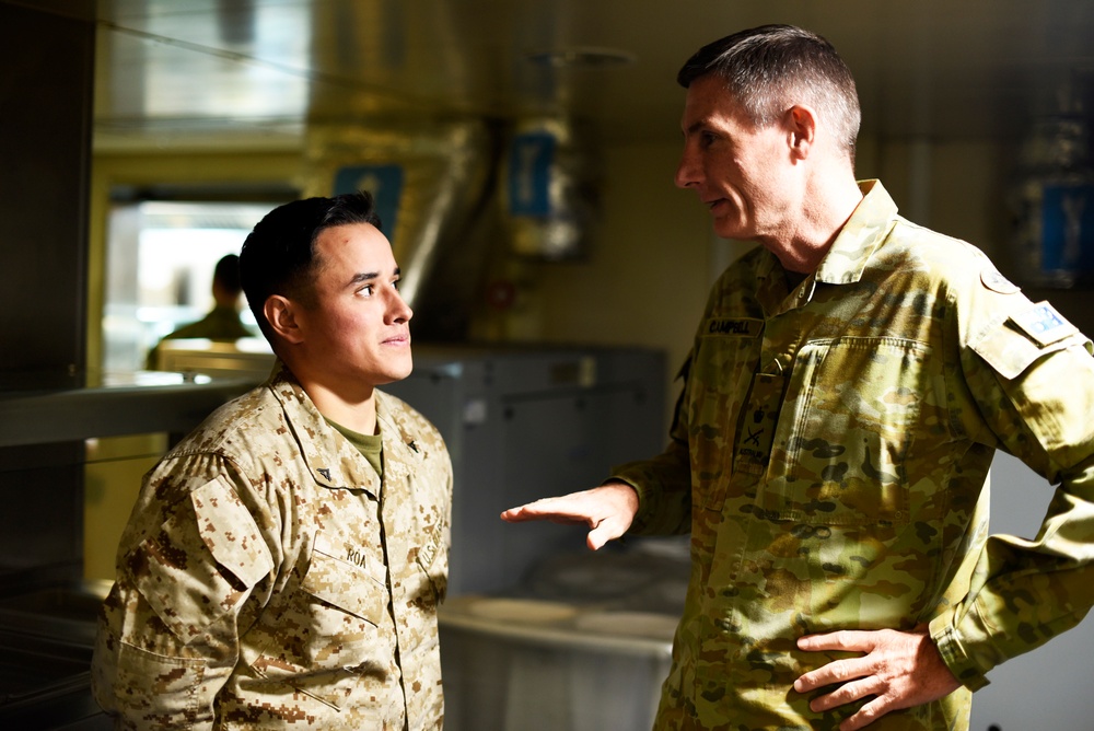 Australian Chief of Army Visits HMAS Canberra