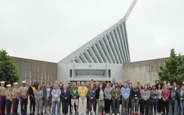 Coaches learn Marine leadership at workshop