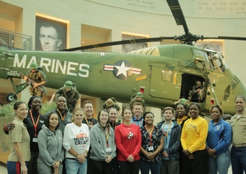 Coaches learn Marine leadership at workshop