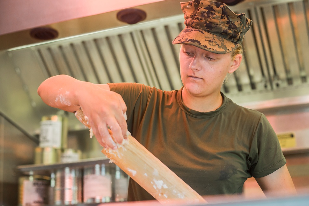 Logistics Marines participate in command post exercise