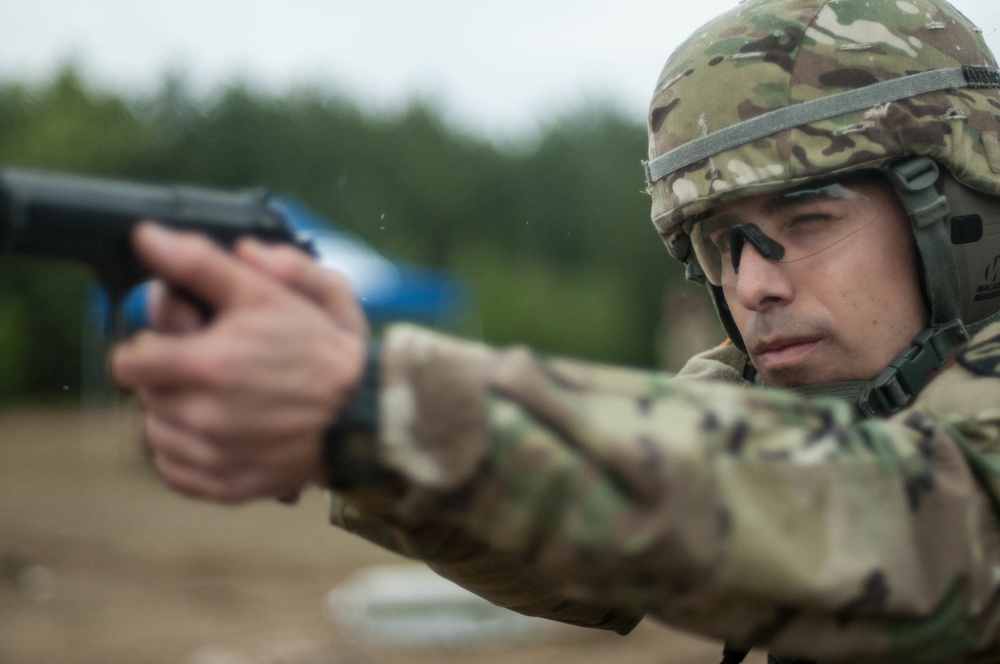Soldiers and Airmen compete for the Governor’s Twenty
