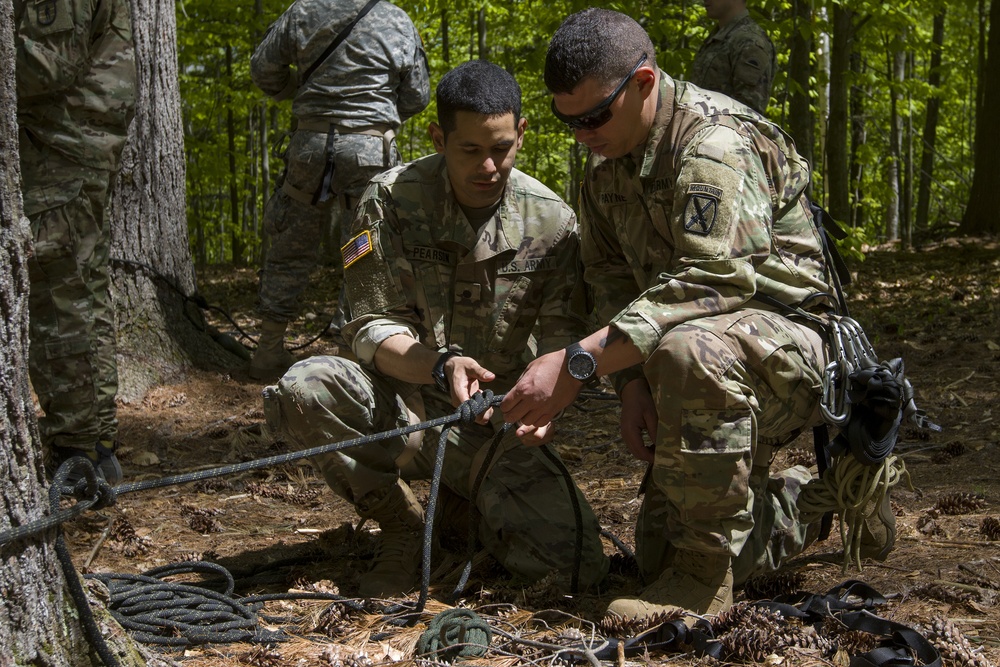 Soldiers Prepare Casualty Evacuation Rope System