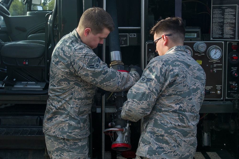 JBER POL Supports E-3 at International Airport