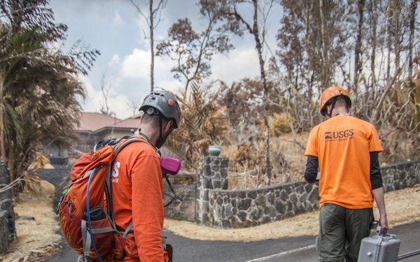 USGS Tests Sulfur Dioxide Levels at Kīlauea Volcanic Eruption Site