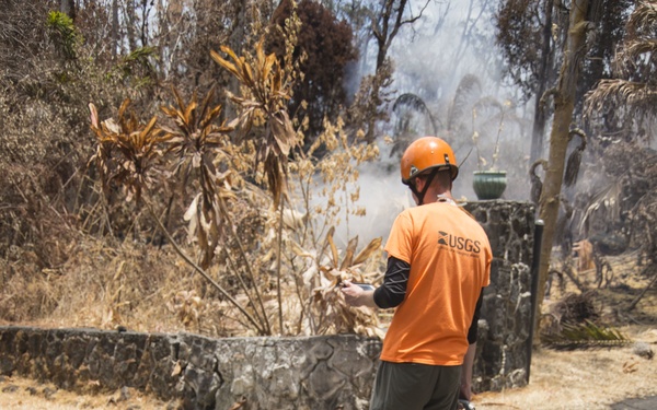 USGS Tests Sulfur Dioxide Levels at Kīlauea Volcanic Eruption Site