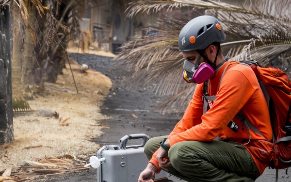 USGS Tests Sulfur Dioxide Levels at Kīlauea Volcanic Eruption Site