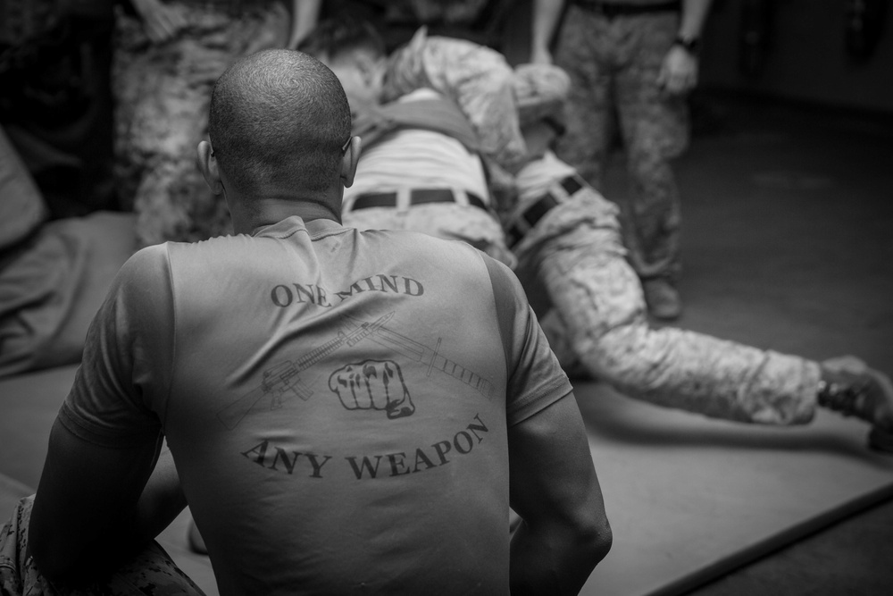 26th MEU, Fox Company, conducts Martial Arts Instructor course aboard the USS Oak Hill while underway