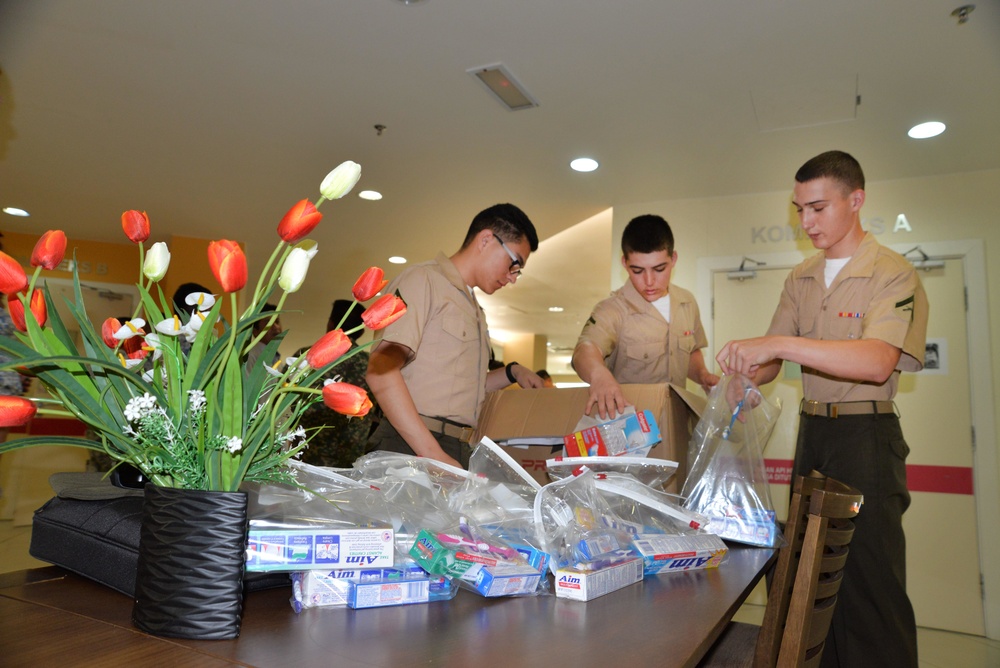 U.S. 7th Fleet Sailors and Marines visit patients in Kota Kinabalu