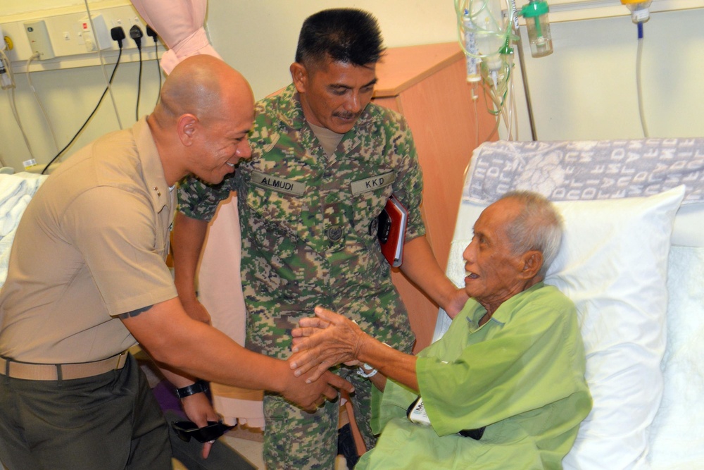 U.S. 7th Fleet Sailors and Marines visit patients in Kota Kinabalu