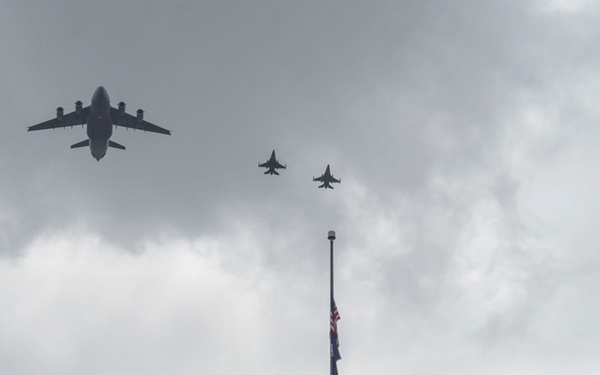 F-16’s and C-17’s Fly over South Carolina Capital