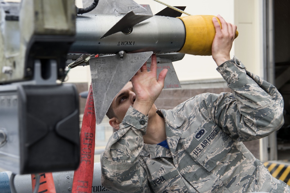 90th AMU wins 1st Quarter Wing Weapons Load Crew Competition