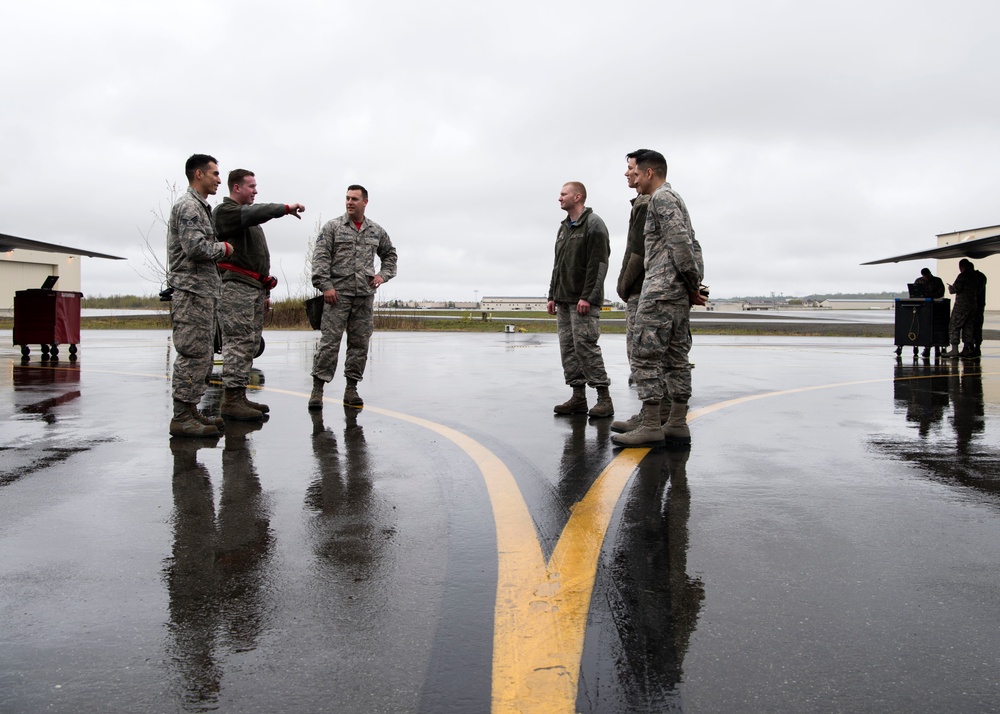 90th AMU wins 1st Quarter Wing Weapons Load Crew Competition