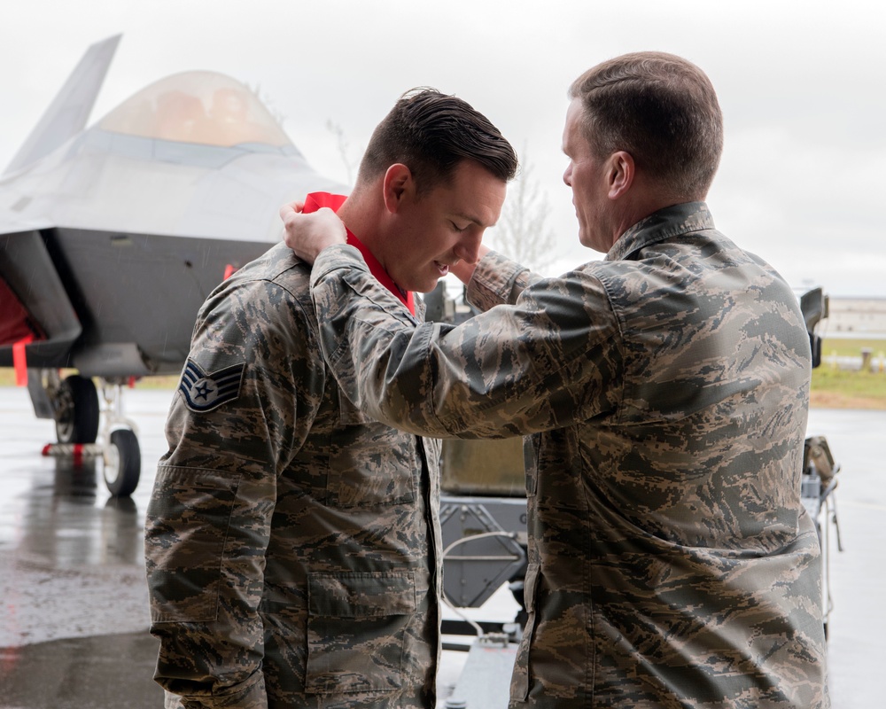 90th AMU wins 1st Quarter Wing Weapons Load Crew Competition