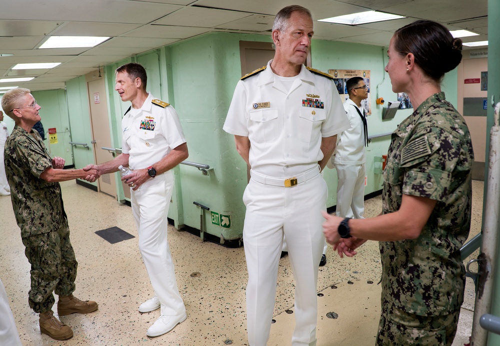Top Leadership visits USNS Mercy and PP18 crew